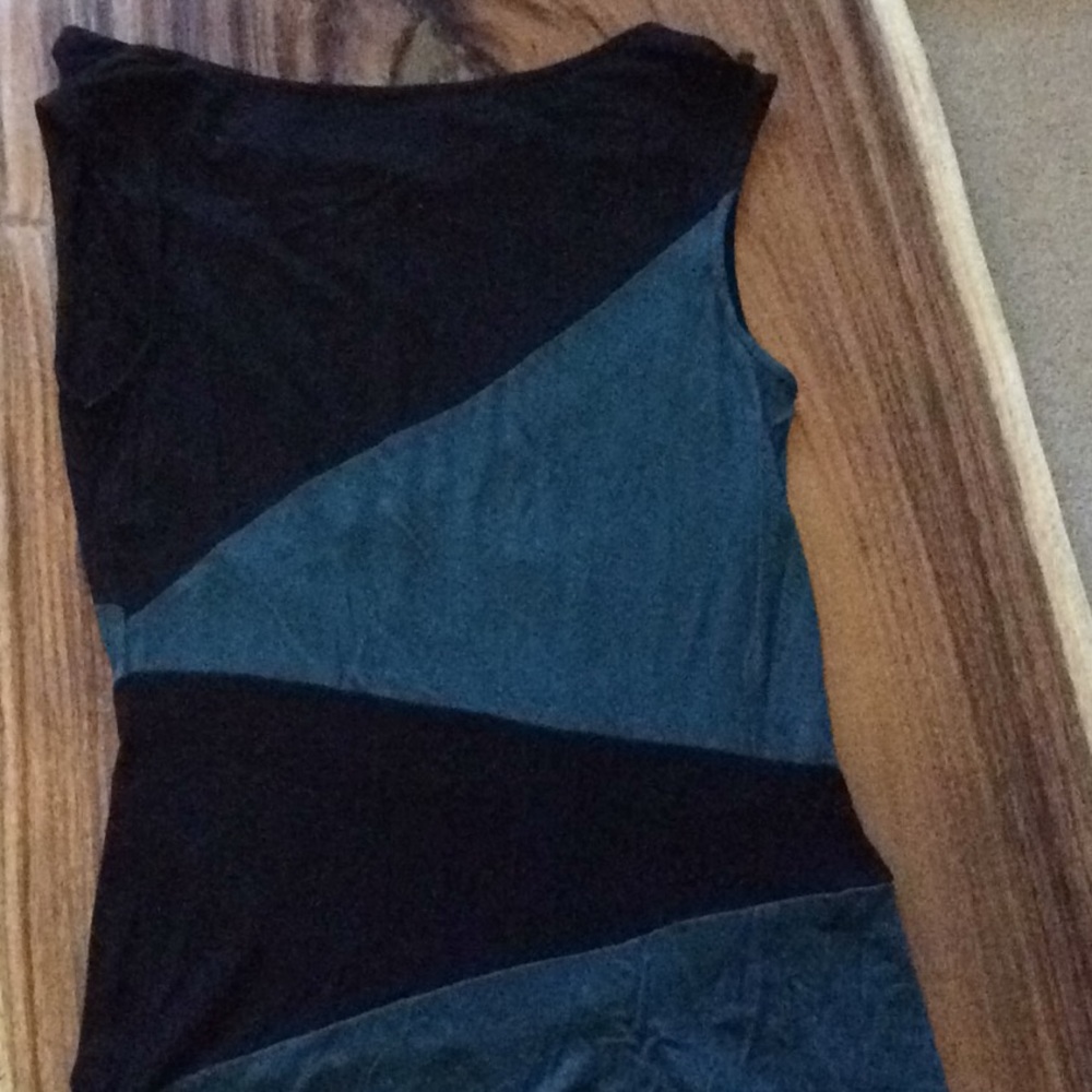 Color block tee - Picture 3 of 3